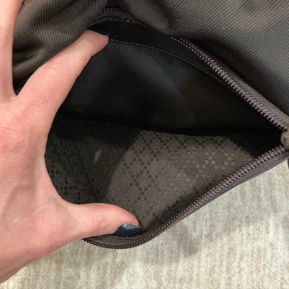 ✨💎GUCCI💎✨Dark Brown Vintage Canvas Two Way Bag with Bamboo Top Handle - Picture 7 of 13
